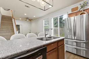 9105 Echo Point Pl, Orangevale, CA 95662 - Photo 9