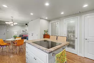 2002 University Park Dr, Sacramento, CA 95825 - Photo 19