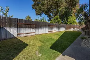 4921 Hidden Meadow Way, Antelope, CA 95843 - Photo 33