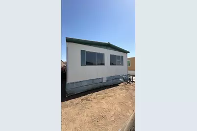 Schipper St #40, Bakersfield, CA 93203 - Photo 1