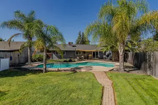 145 Emerald Dr, Galt, CA 95632 - Photo 3
