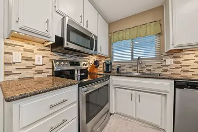 145 Emerald Drive, Galt, CA 95632 - Photo 15