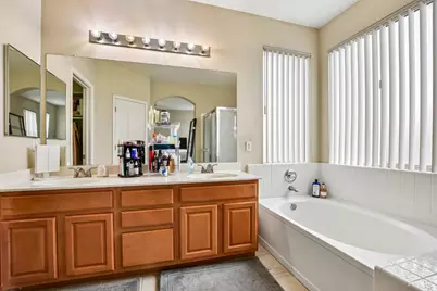 2029 Bastona Drive, Elk Grove, CA 95758 - Photo 21