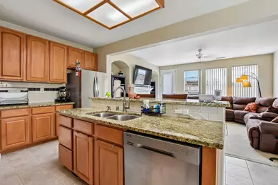 2029 Bastona Drive, Elk Grove, CA 95758 - Photo 9