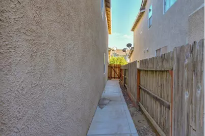 9459 Misty River Way, Elk Grove, CA 95624 - Photo 53