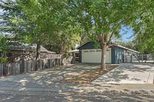 851 Stetson Way, Galt, CA 95632 - Photo 35