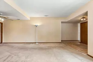 909 El Rancho Ct, Roseville, CA 95661 - Photo 9