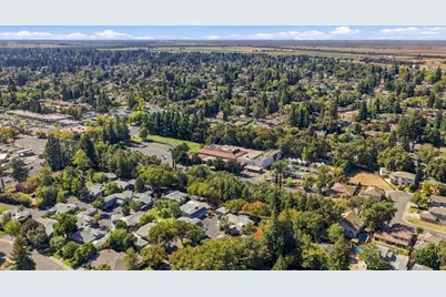 6357 Seastone Way, Sacramento, CA 95831 - Photo 45