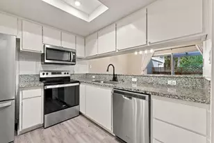 6357 Seastone Way, Sacramento, CA 95831 - Photo 11