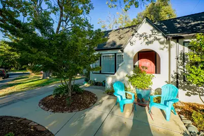 2813 27th Street, Sacramento, CA 95818 - Photo 1