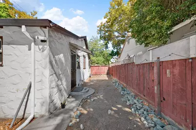 540 W Highland Avenue, Tracy, CA 95376 - Photo 23