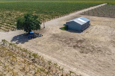 4248 W Woodbridge Road, Lodi, CA 95242 - Photo 3