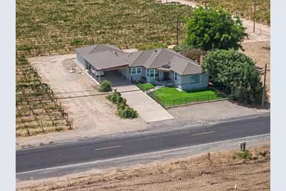 4248 W Woodbridge Road, Lodi, CA 95242 - Photo 1