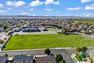 415 Parliament Way, Newman, CA 95360 - Photo 45