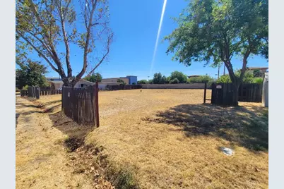 6320 Patterson Way, Sacramento, CA 95828 - Photo 3