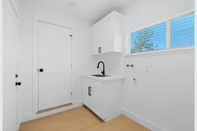 12171 Dry Creek Road, Auburn, CA 95602 - Photo 17