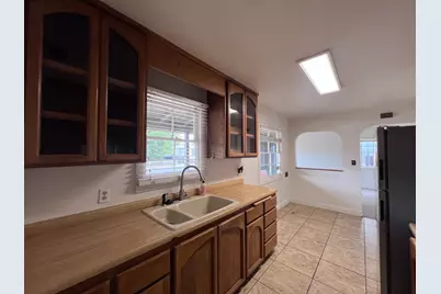 5550 40th Ave, Sacramento, CA 95824 - Photo 7
