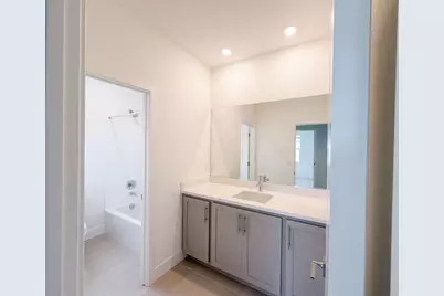16207 Sculptor Avenue, Lathrop, CA 95330 - Photo 19