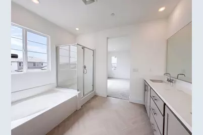 16207 Sculptor Avenue, Lathrop, CA 95330 - Photo 17