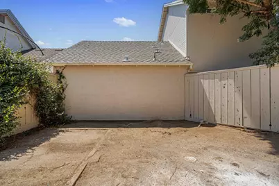 2025 Hearthstone Lane, Modesto, CA 95355 - Photo 33