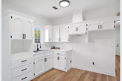 1300 N E Street, Livingston, CA 95334 - Photo 15