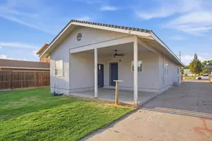 1300 N E St, Livingston, CA 95334 - Photo 67