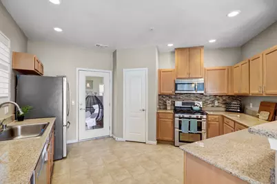 2470 Fontana Street #7, West Sacramento, CA 95691 - Photo 17