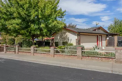2101 Red Brook Way, Rancho Cordova, CA 95670 - Photo 3