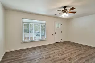 5364 48th St, Sacramento, CA 95820 - Photo 5
