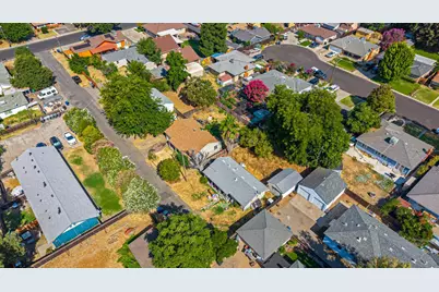 1121 El Vecino Court, Modesto, CA 95350 - Photo 23