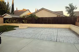 728 Chenin Blanc Ct, Los Banos, CA 93635 - Photo 3