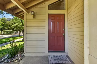 7516 Creekridge Lane, Citrus Heights, CA 95610 - Photo 3
