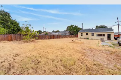 2671 Norwood Avenue, Sacramento, CA 95815 - Photo 13