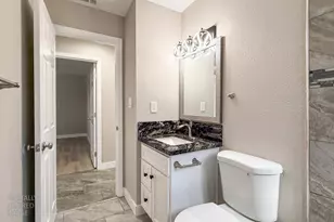 2121 Arliss Way, Sacramento, CA 95822 - Photo 29