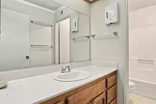 9 Rollingbrook Cir, Sacramento, CA 95833 - Photo 31