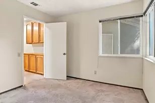 9 Rollingbrook Cir, Sacramento, CA 95833 - Photo 23