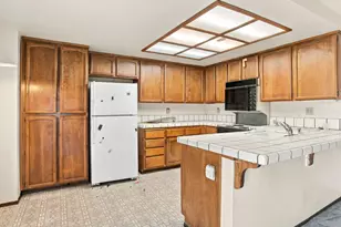 9 Rollingbrook Cir, Sacramento, CA 95833 - Photo 9