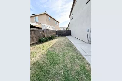 8232 Kossum Way, Elk Grove, CA 95624 - Photo 35
