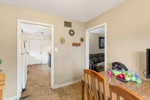2454 Empress St, Sacramento, CA 95815 - Photo 11
