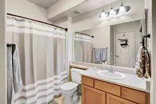 5201 Laguna Oaks, Elk Grove, CA 95758 - Photo 23
