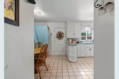 1335 Tully Road, Modesto, CA 95350 - Photo 5