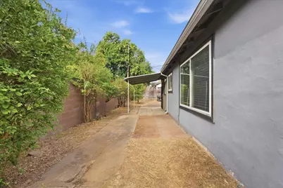 4424 Hazelwood Avenue, Sacramento, CA 95821 - Photo 23