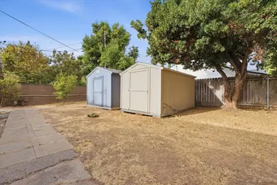 4424 Hazelwood Avenue, Sacramento, CA 95821 - Photo 21