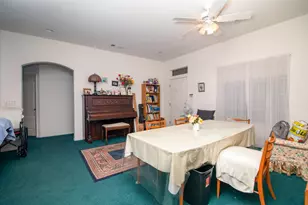 2601 E Pryor Dr, Fresno, CA 93720 - Photo 5