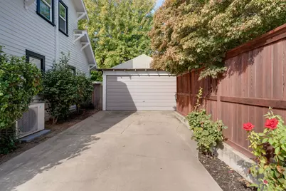600 W Elm Street, Lodi, CA 95240 - Photo 5