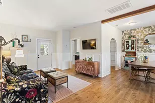 2410 41st St, Sacramento, CA 95817 - Photo 3