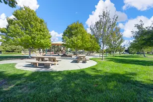 5833 Dulwich Way, Sacramento, CA 95835 - Photo 5