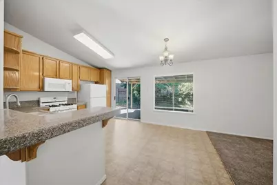 907 Fitzroy Court, Roseville, CA 95747 - Photo 7