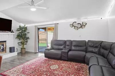 1180 Boxwood Way, Turlock, CA 95380 - Photo 5