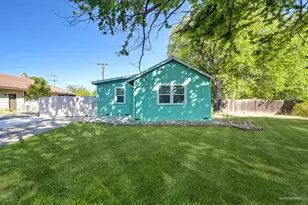 4555 71st St, Sacramento, CA 95820 - Photo 1